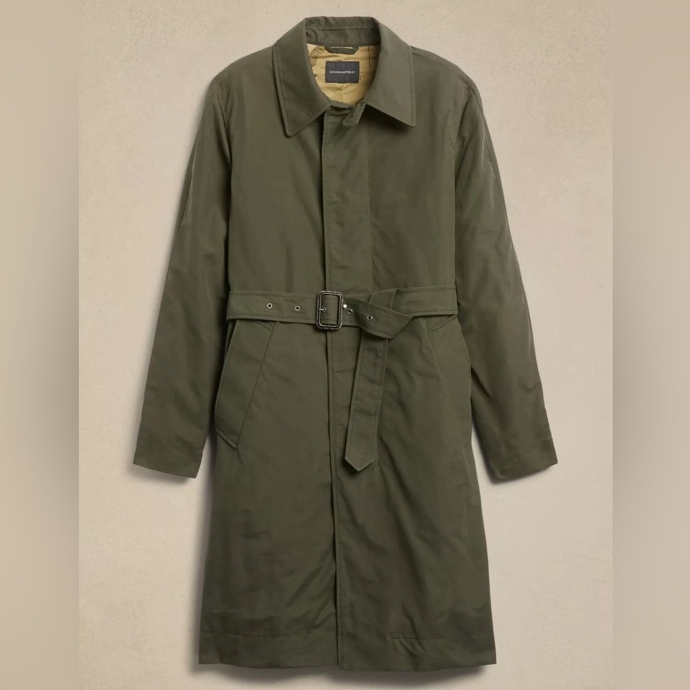 Water Resistant Car Coat, Green. Size Small, BR